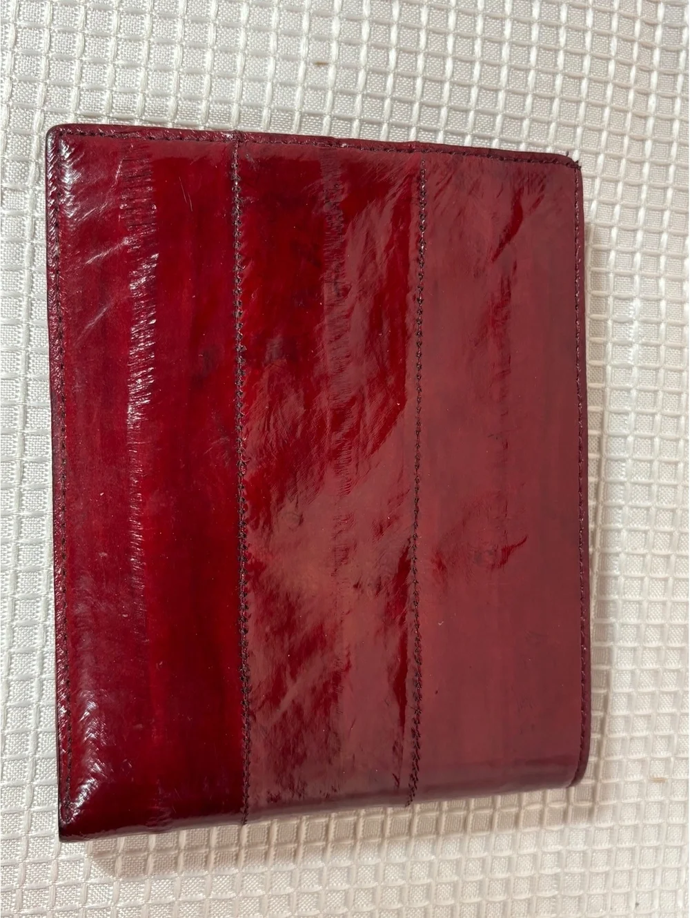 Lee Sands Men's Eelskin Bi-fold Wallet WINE